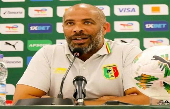 تصفيات كأس العالم.. إيريك تشيل مدرب نيجيريا يواجه جنوب أفريقيا للمرة الثانية