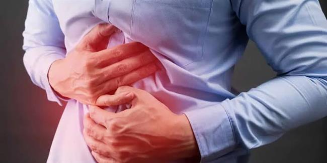 4  أنواع لآلام البطن تشير لهذه الأمراض