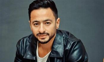 حمادة هلال يقضى رأس السنة مع " المداح" بعيدا عن عائلته 