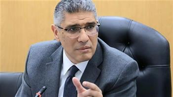 محافظ الجيزة: تسريع المشروعات القومية والتصدي للإشغالات أولوية لتحسين جودة الخدمات