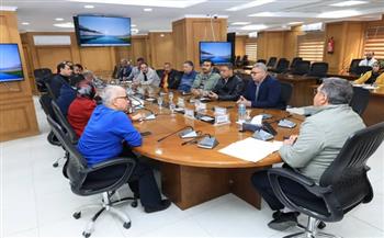 سكرتير مساعد الجيزة يتابع نسب تنفيذ مشروع رصف وتطوير طريق الإخلاص بالطالبية والعمرانية