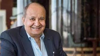 يوسف إدريس يغيّر قدر وحيد حامد.. حكاية كاتب بدأ بالقصة وتوّج سيدًا للدراما