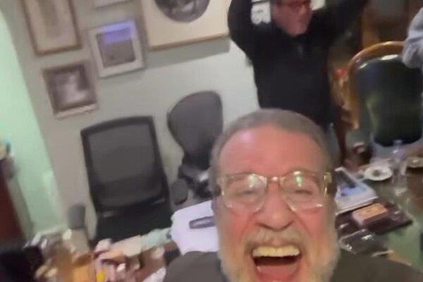 شريف منير يحتفل بفوز منتخب مصر على كوت ديفوار: «مبروك لمصر ومبروك لينا كلنا» 