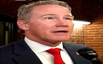 سيناتور أمريكي يؤكد أهمية التواصل الدبلوماسي مع جرينلاند والدنمارك بشأن الأمن في القطب الشمالي