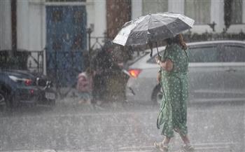 أمطار غزيرة تضرب بريطانيا وأكثر من 100 تحذير من الفيضانات بعد العاصفة جورتي