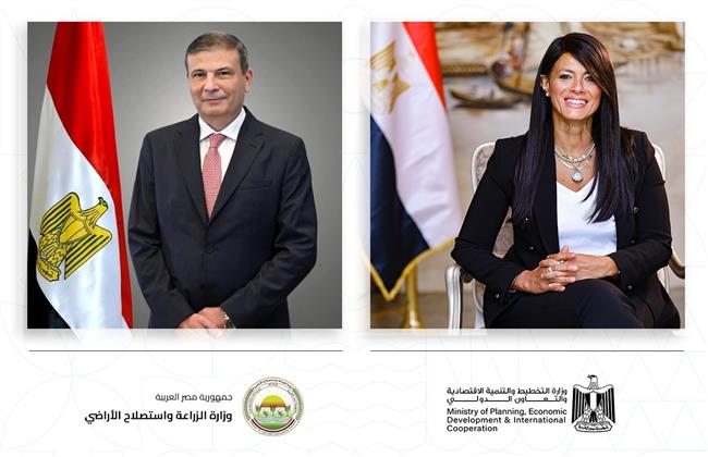 وزيرا التخطيط والزراعة يصلان أسوان لتفقد أنشطة مشروع الاستثمارات الزراعية المستدامة