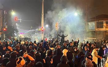 إيران والغرب.. حرب الروايات على وقع الشارع الغاضب