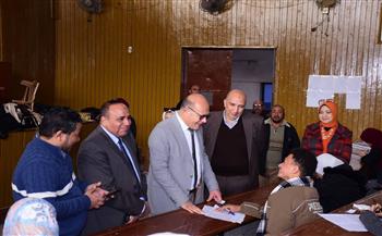 رئيس جامعة سوهاج يتفقد امتحانات الفصل الدراسي الأول بكلية التربية النوعية