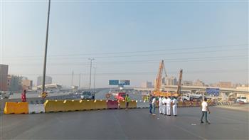 تحويلات مرورية جديدة أثناء رفع الكمر الخرساني لمحور عمرو بن العاص بالجيزة    