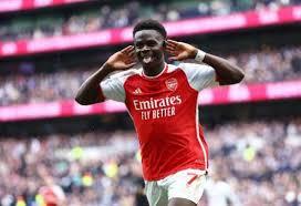 بعقده الجديد.. بوكايو ساكا يصبح اللاعب الأعلى أجرًا في أرسنال