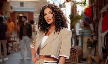 كليب دينا حايك "برواز كبير" للمخرجة بتول عرفة يحقق 9 ملايين مشاهدة