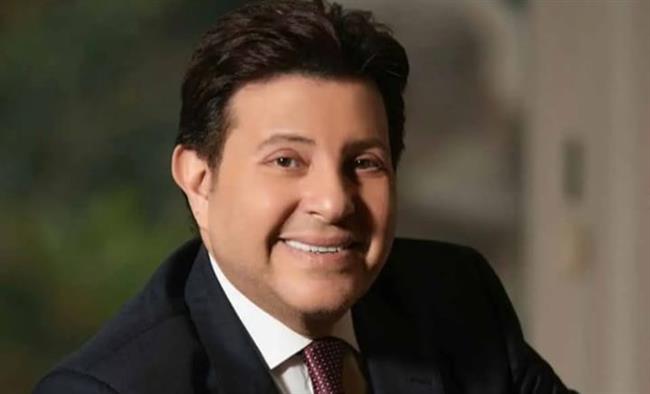 هاني شاكر يطمئن جمهوره على حالته الصحية