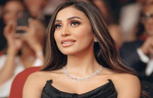 دينا الشربيني تشارك جمهورها كواليس "لا ترد ولا تستبدل"