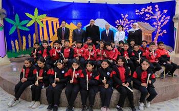 وزير التربية والتعليم يصطحب وفدا من البرلمان الياباني في زيارة للمدرسة المصرية اليابانية بالعبور 