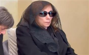 فيروز تودع نجلها هلي في مشهد مؤثر 