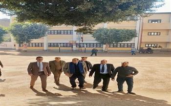 النيابة الإدارية تعاين مقر إحدى المدارس الابتدائية بأسيوط عقب سقوط تلميذ من الدور الأول العلوي 