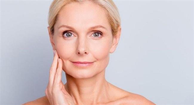 بعد سن الـ60.. عادات يومية تمنحك وجه مشدود دون تدخل تجميلي