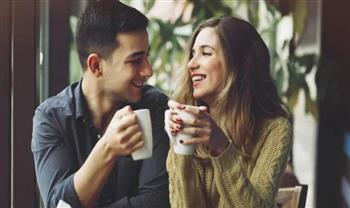 هل التواصل المباشر يعزز الحب بينك وبين شريكك؟ خبراء يوضحون