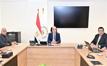 «سويلم» يتابع حالة الري بزمام ترعة السويس وإجراءات تطوير منظومة الري بترعة الإسماعيلية 