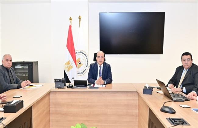 «سويلم» يتابع حالة الري بزمام ترعة السويس وإجراءات تطوير منظومة الري بترعة الإسماعيلية 