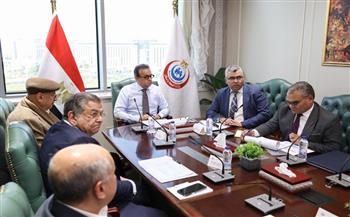 نائب رئيس الوزراء يعقد اجتماعًا مع ممثلي شركة المراسم لمتابعة التدفقات المالية بعدد من المشروعات الصحية