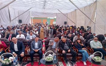 محافظ أسوان يشهد احتفالية الأورمان والبنك الأهلي بقرية بنبان بدراو لدعم الأسر الأولى بالرعاية