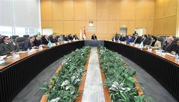 وزير الإسكان يشدد على متابعة مشروعات "حياة كريمة" في قرى الريف المصري