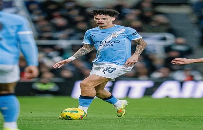 كأس الرابطة الإنجليزية.. انطلاق لقاء السيتي ونيوكاسل في غياب عمر مرموش