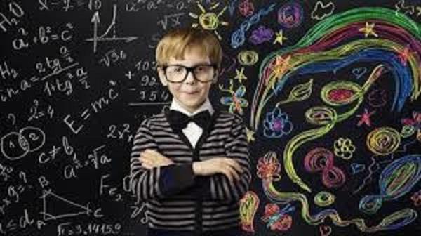 اليوم العالمي للمنطق.. كيف يعزز التفكير المنطقي نمو مهارات الطفل وقدراته العقلية؟| خاص