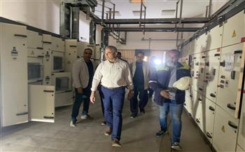 رئيس شركة مياه البحر الأحمر يتابع أعمال الصيانة بمحطة اليسر لتحلية المياه 