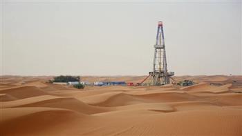 موقع إفريقي يسلط الضوء على الاكتشافات الجديدة من البترول والغاز بالصحراء الغربية بمصر