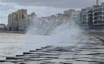 نوة الفيضة الكبرى تضرب الإسكندرية بأمطار واضطراب الأمواج.. متي تنتهي؟ وجدول نوات 2026