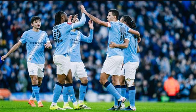 كأس الرابطة الإنجليزية.. التشكيل المتوقع لمانشستر سيتي أمام نيوكاسل  