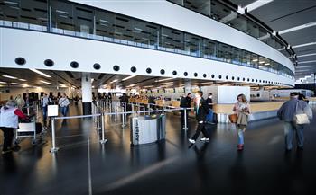 مطار فيينا يستأنف عمله بعد توقف بسبب هطول الجليد بكثافة