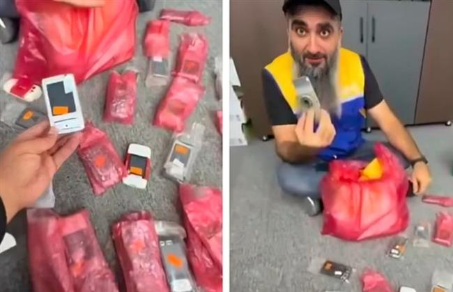 هواتف نادرة.. تاجر ليبي يتلقى شحنة متأخرة منذ 16 عامًا (فيديو)