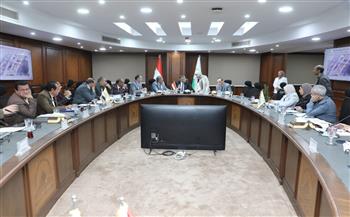 محافظ الجيزة يعقد اللقاء الأسبوعي لبحث شكاوى المواطنين