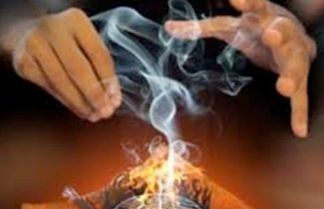 ضبط شخص بالإسكندرية للنصب على المواطنين بزعم قدرته على العلاج الروحاني