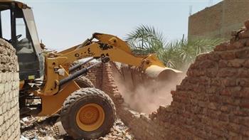 قنا: تنفيذ 14 قرار إزالة للتعديات على أراضي أملاك الدولة والأراضي الزراعية