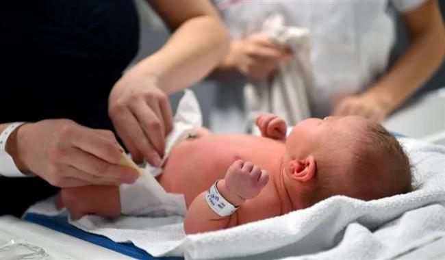 للمرة الأولى منذ الحرب العالمية.. وفيات فرنسا أكثر من المواليد