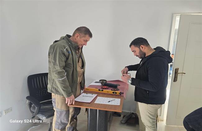 وزير العمل: وظائف مستقرة برواتب مجزية داخل أحد أكبر المشروعات القومية