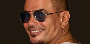 فوز عمرو دياب بلقب " مطرب العام"