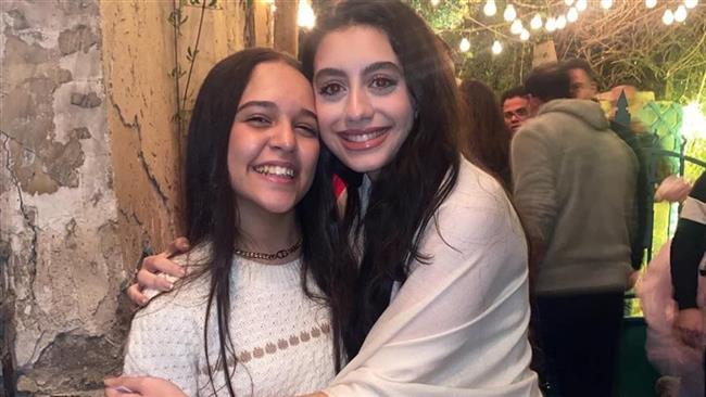 لميس محمود تشارك جمهورها كواليس «ميد ترم» مع ياسمينا العبد