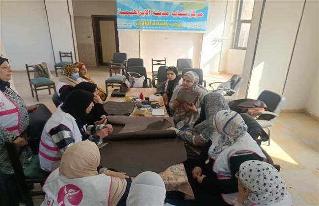 "الشباب والرياضة" تطلق فعاليات ورشة صناعة الجلود بمركز شباب الإبراهيمية 