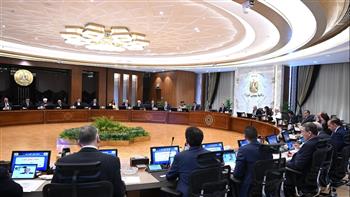 مجلس الوزراء: مد خدمة عدد 152 من أعضاء المهن الطبية بوزارة الصحة والسكان