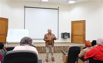 انطلاق فعاليات دورة تدريبية بعنوان «البروتوكولات والمراسم» بالبحر الأحمر