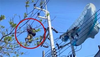حادث غريب يقطع الكهرباء عن جزيرة بالكامل.. اصطدام مظلي بعمود