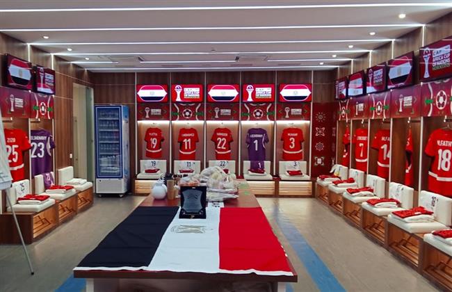 كأس أمم أفريقيا.. قمصان منتخب مصر تزين ملعب طنجة قبل مواجهة السنغال| صور