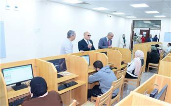 رئيس جامعة سوهاج الأهلية يطمئن علي انتظام الامتحانات بكلية تكنولوجيا العلوم الصحية