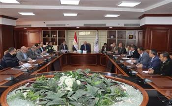 ينس سويف تناقش مجموعة من الطلبات والموضوعات في الاجتماع الدوري لمجلس إدارة مشروع المواقف