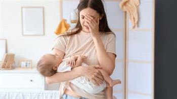 عبارات تسبب ألم نفسياً للأم بعد الولادة.. وأخرى تصنع فرقاً إيجابياً